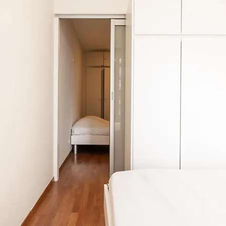 Spacious 2-bedroom With Breathtaking Sea View T68