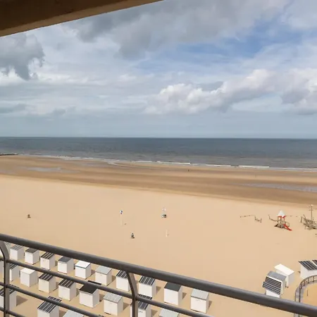 Apartment Spacious 2-bedroom With Breathtaking Sea View T68